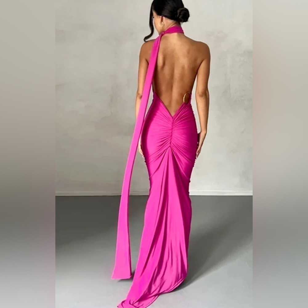 The Unforgettable Pink Elegant Plunging Backline Backless Evening Cocktail Gown - Picture 8 of 15